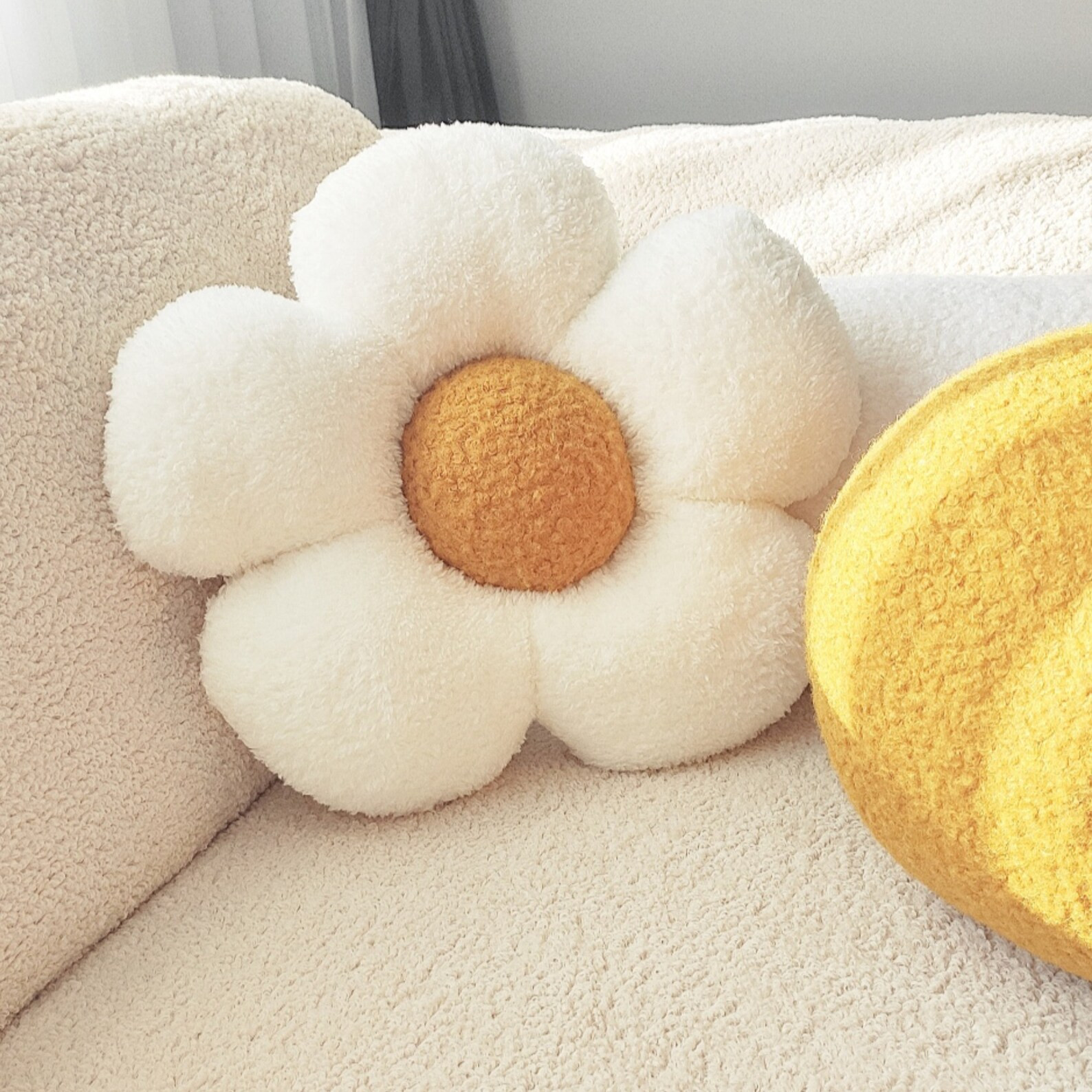 Daisy Pillow Flower Pillow Cushion Room Decor Throw - Etsy | Etsy (US)
