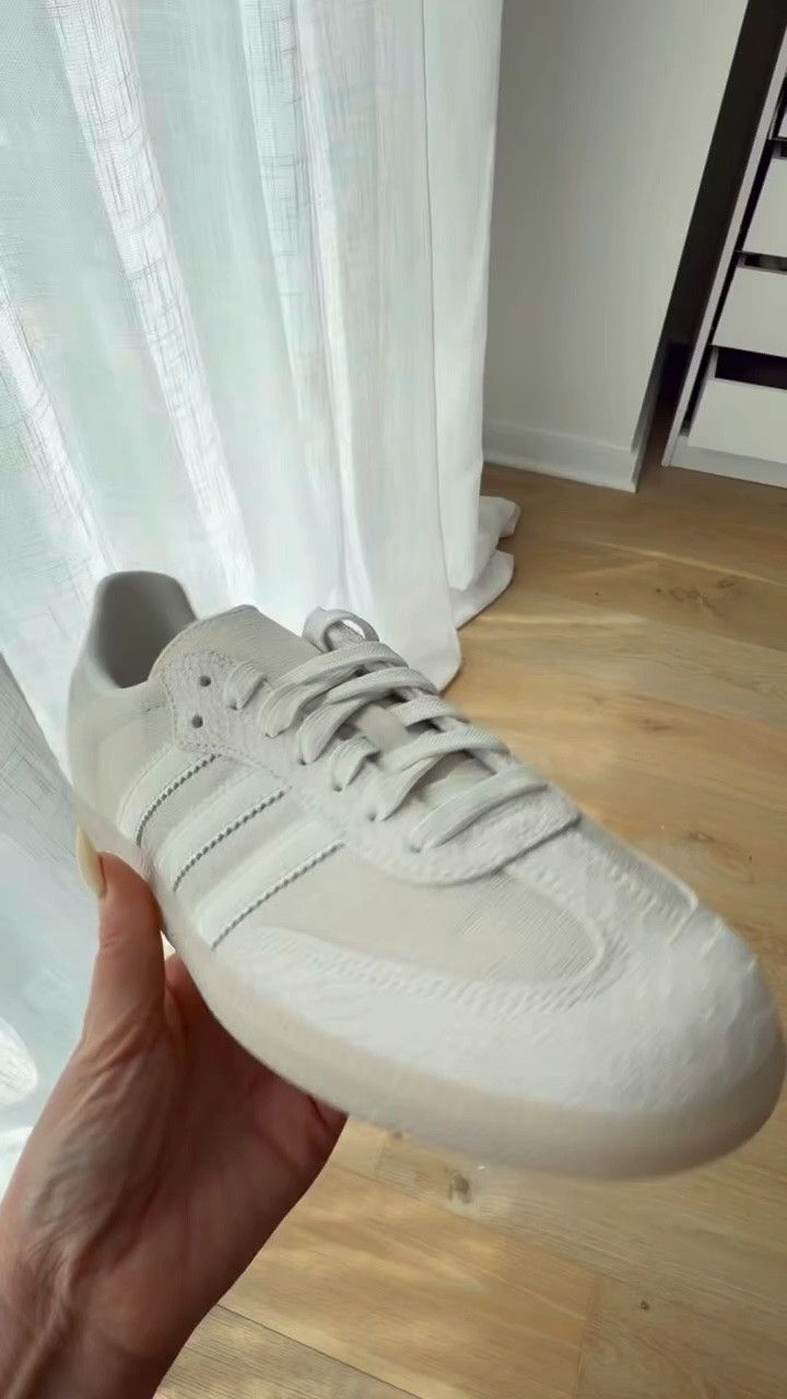 The Edit: 8 Sambas I’m loving right now 🫶

#LTKootd #LTKgrwm #LTKSeasonal