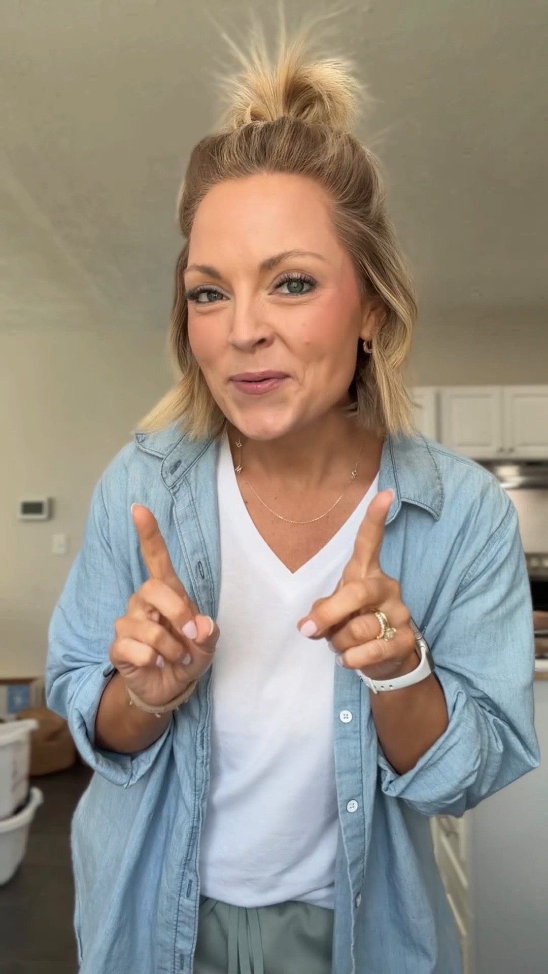 the best capsule wardrobe essentials!!! I absolutely LOVE this v-neck - soft, comfy, feminine without hugging - true chefs kiss!!!

#LTKvlog #LTKootd #LTKgrwm