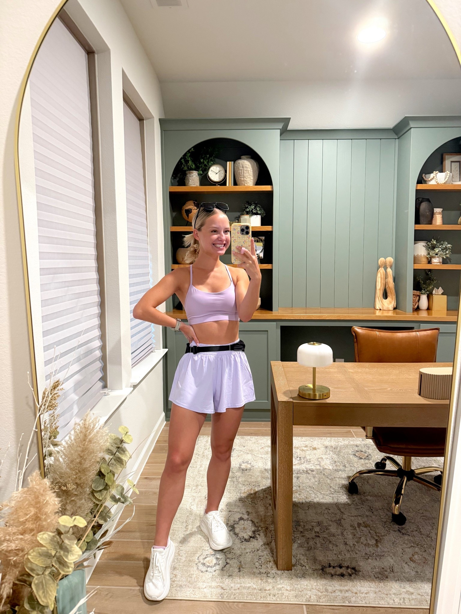 Pace crush shorts are worth the hype!!!💜

Wearing xs in both shorts and bra