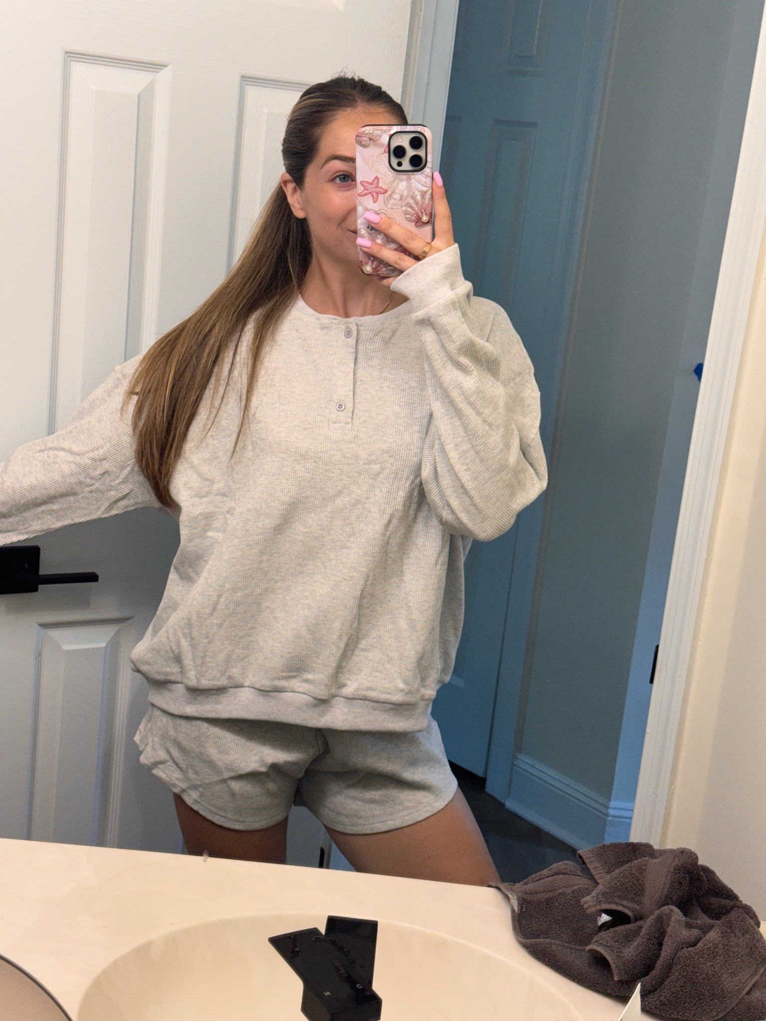 Soooo comfy!!!! Love this set. Oversized, I’m wearing small!
