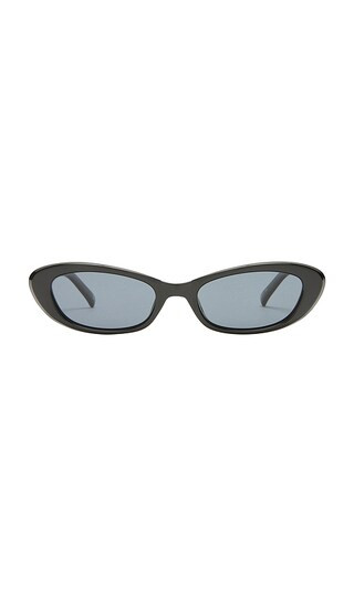 The Whisperer Sunglasses in Black & Smoke Mono Polarized | Revolve Clothing (Global)