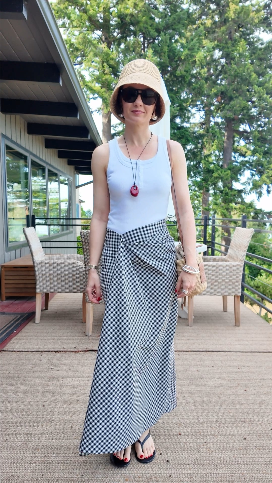 Tank top (s), skirt (xs)

#LTKsummer #LTKcanada #LTKtravel