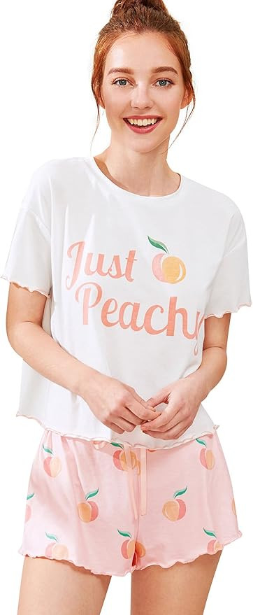 DIDK Women's Cute Cartoon Print Tee and Shorts Pajama Set | Amazon (US)