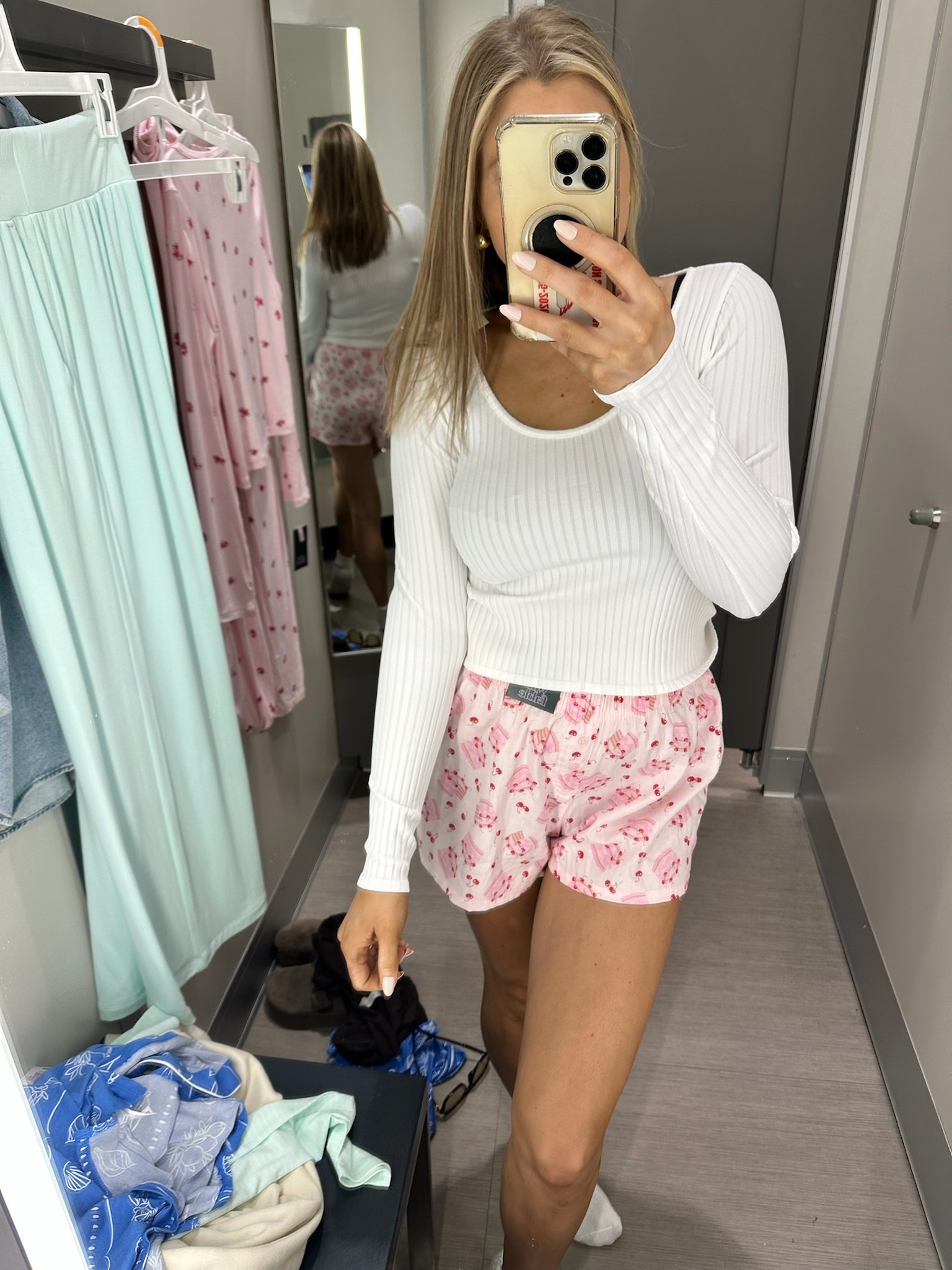 These pajamas are SO CUTE. I love the little details on the shorts. They’re so comfortable and the perfect length. 

Pajamas, pj shorts, white long sleeve, loungewear, pink shorts, women’s pajamas, SavannahK 

#LTKmomlife #LTKootd #LTKmorningroutine