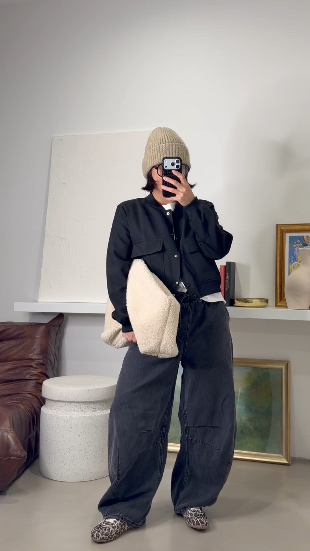 Outfit check! Favorite jeans rn from
@oldnavy! Love the baggy fit. Wearing size XS. #OldNavyCreator 

#LTKootd #LTKPetite #LTKFindsUnder50