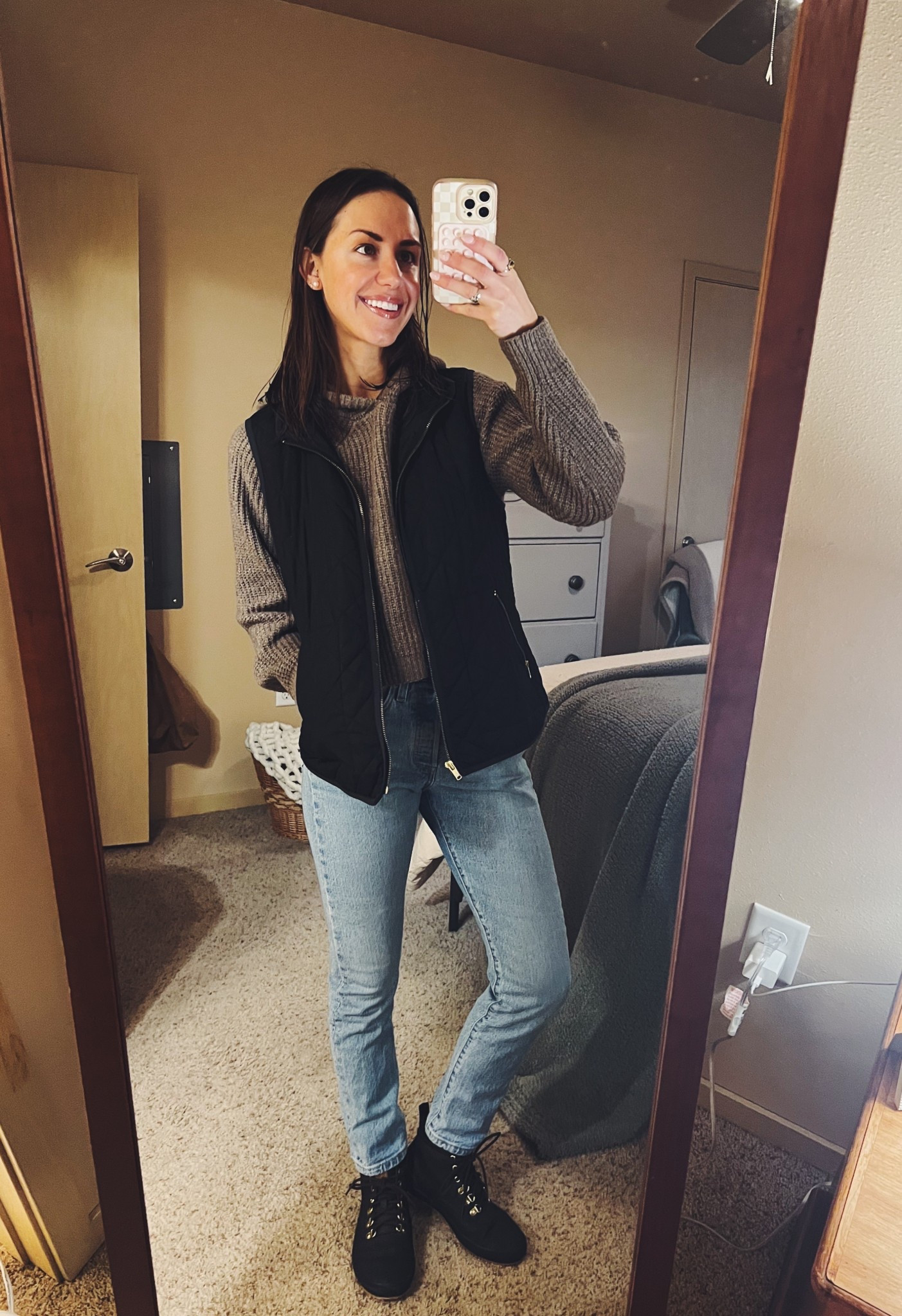 Love adding a vest to any outfit to add a little extra touch and warmth! 

#LTKSeasonal #LTKWorkwear #LTKStyleTip