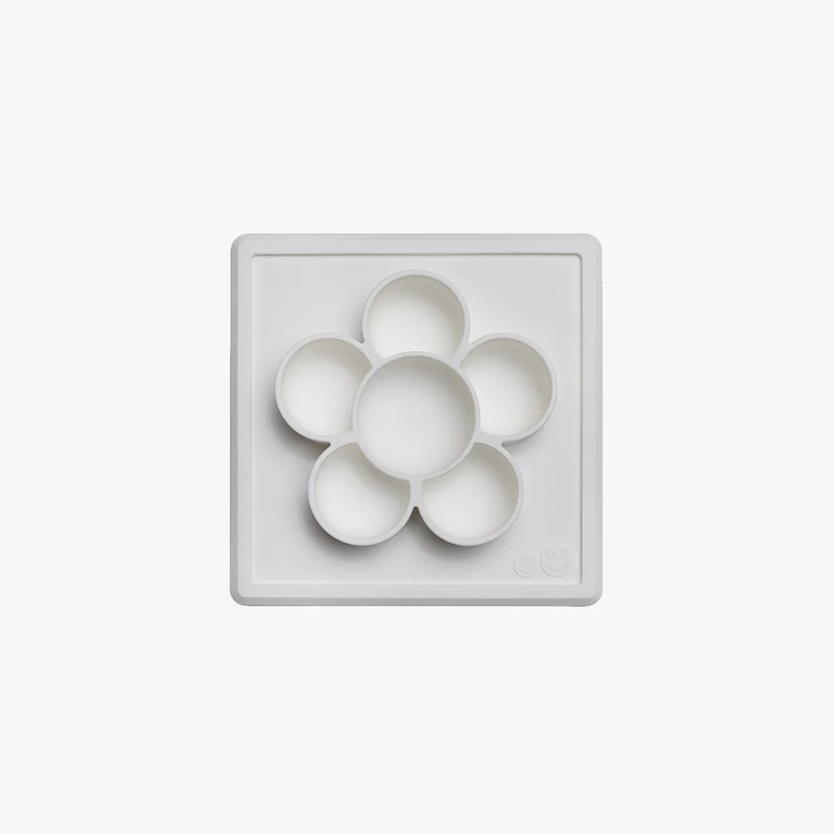 The Mini Play Mat by ezpz / Modern Silicone Craft Plate that Suctions | ezpz