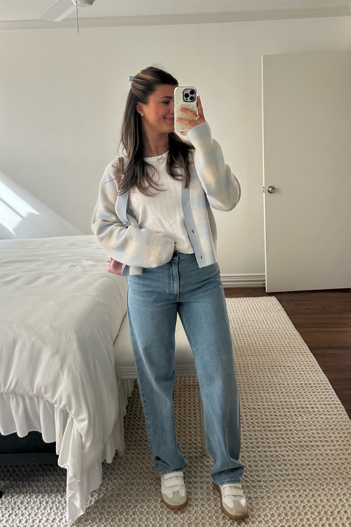 first fun day back in Dallas🌷🎀

Jeans size 26
Long sleeve small 