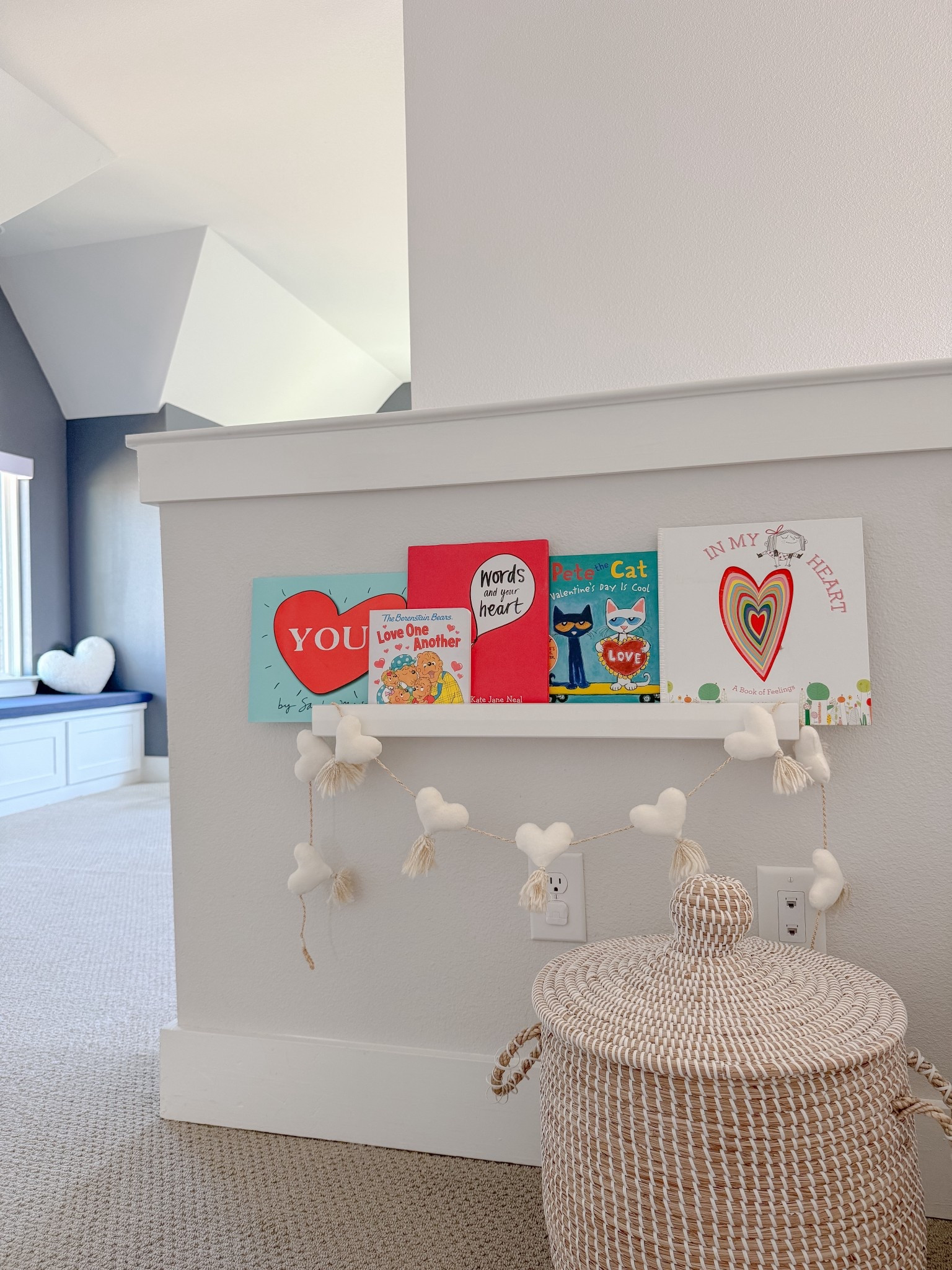 happy love week 💘💌🌹 #valentinesdecor #valentinebooks #kidsbooks 

#LTKKids #LTKValentine #LTKHome