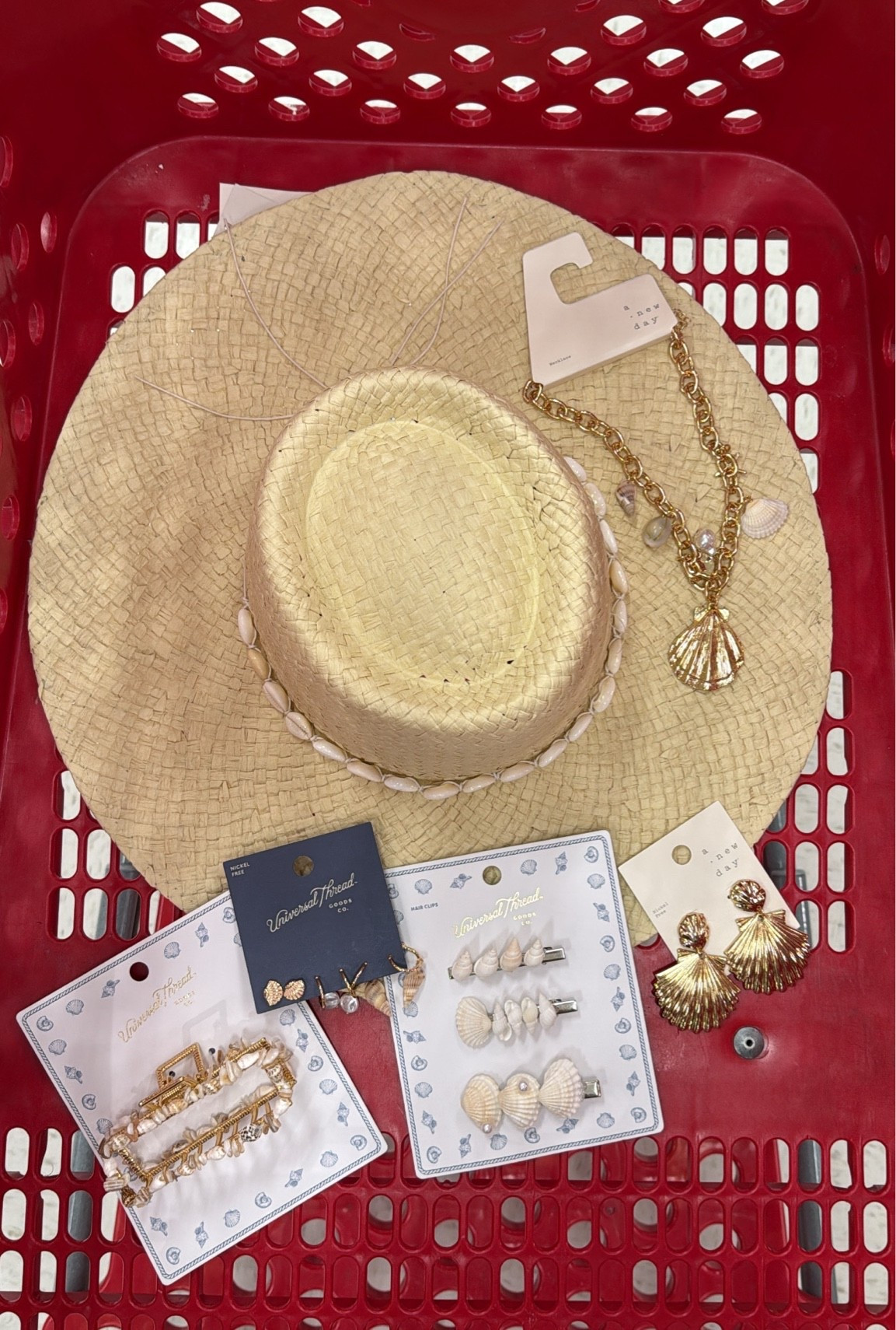 I hit the seashell jackpot at @Target  🐚🎯 AND almost everything is on sale!!

#LTKSaleAlert #LTKSeasonal #LTKgrwm