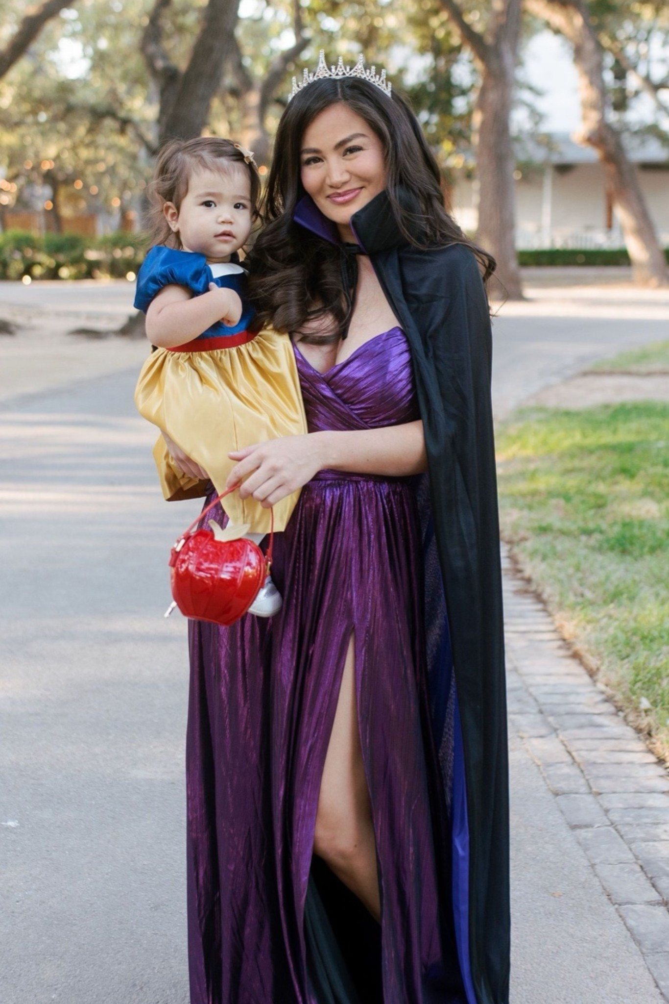 Snow White and the evil queen… and an adorable mommy daughter costume idea, especially with the poison apple as a purse!

#LTKBaby #LTKKids #LTKSeasonal