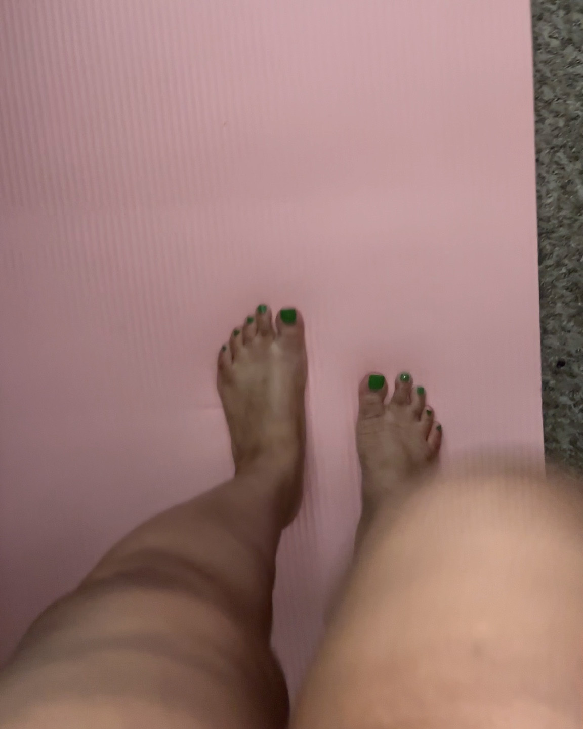 Trying to stay active isn’t easy, but I’m determined🙌🏾💪🏾It helps having an accountability partner as well. When I don’t want to go to the gym or dance class, at home, YouTube videos it is! This Temu mat helps with comfort in moving & it’s under $20🩷

#LTKActive #LTKOver40 #LTKFindsUnder100