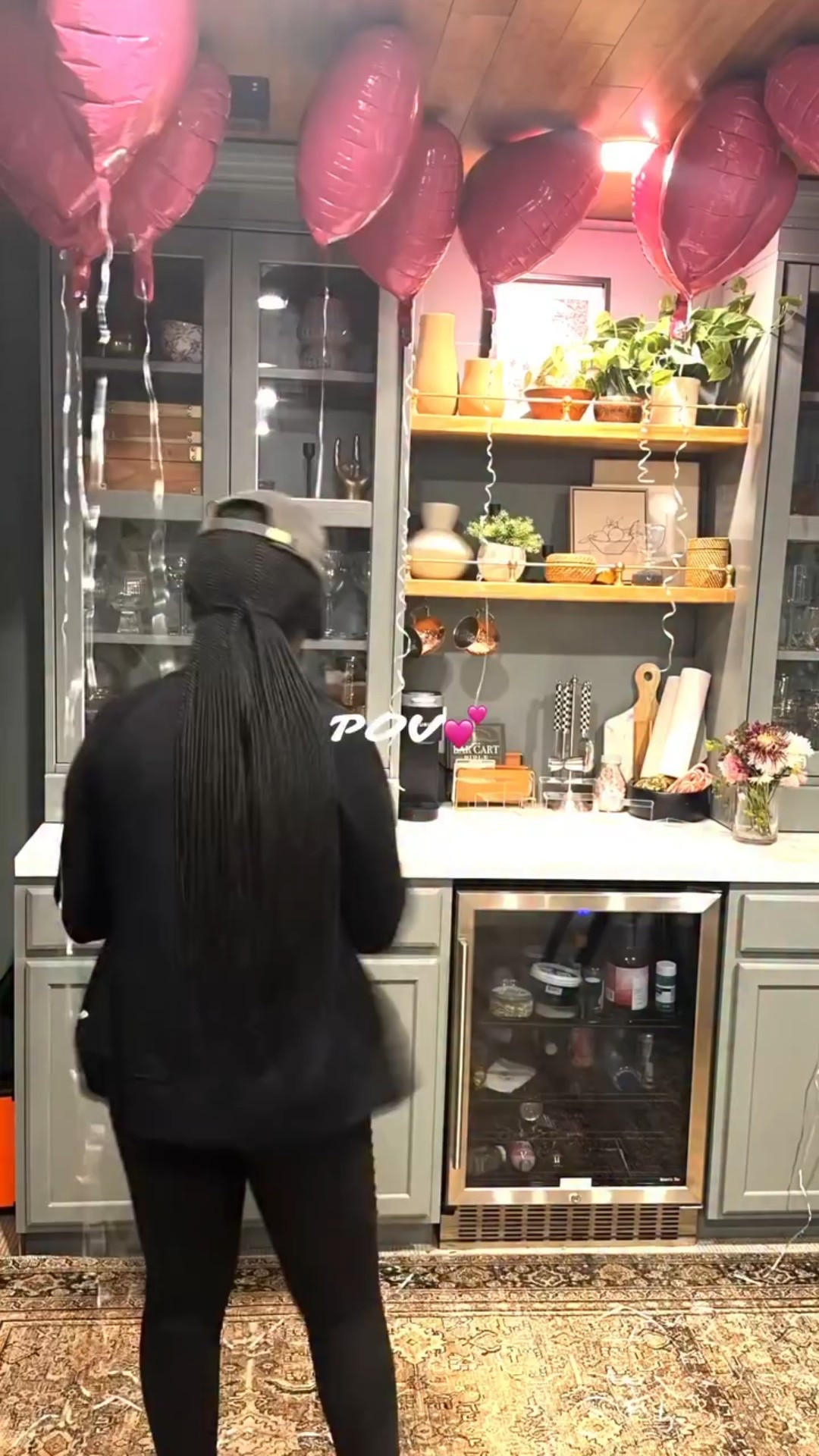 ❤️❤️Send this to your girlfriends so you can get planning! If you were looking for a sign to kick back and enjoy Galentine’s day with girlfriends, this is it. Yall know I love a good hosting opportunity.