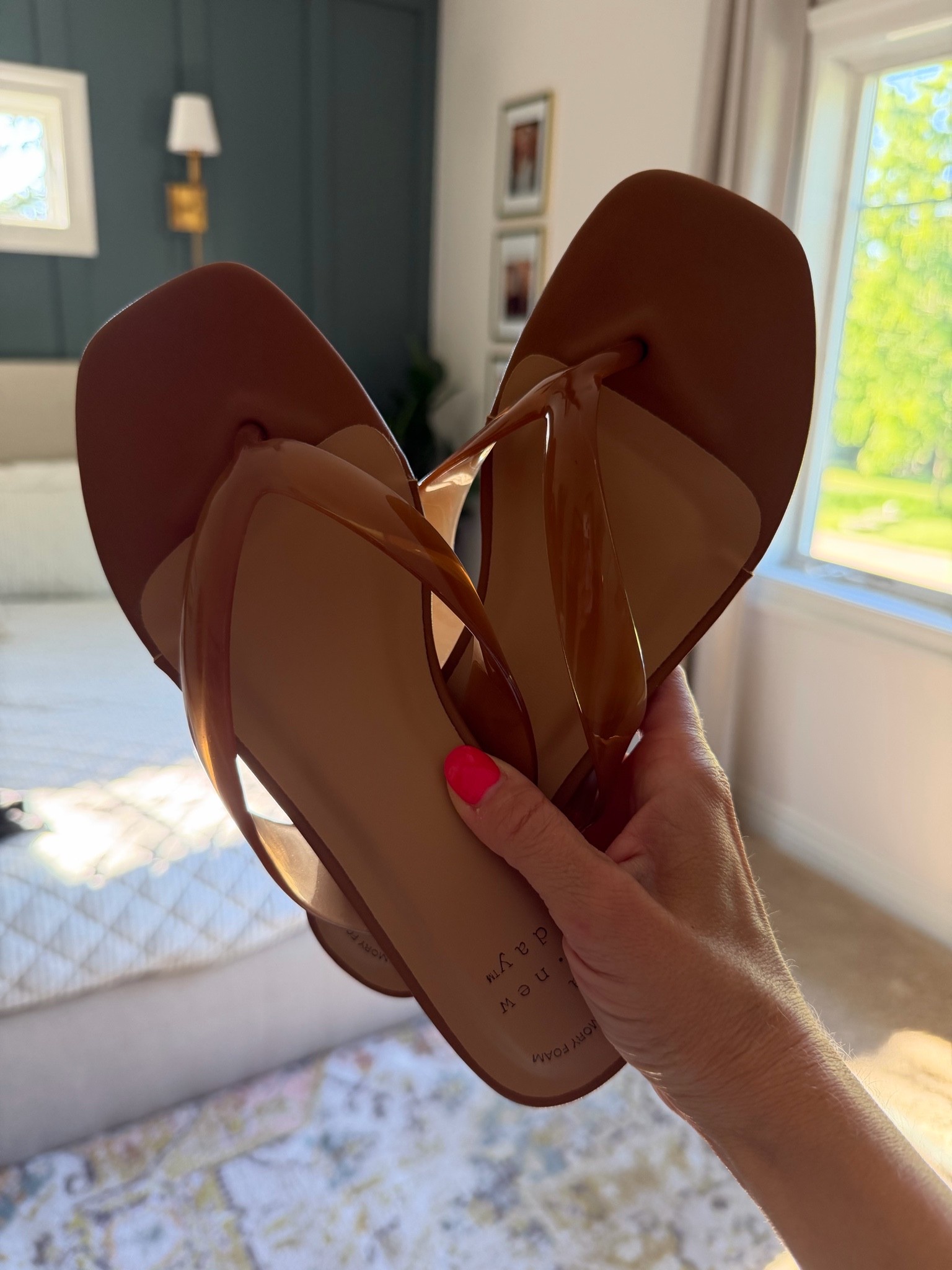 Love these kitten heel jellies!! 🤩