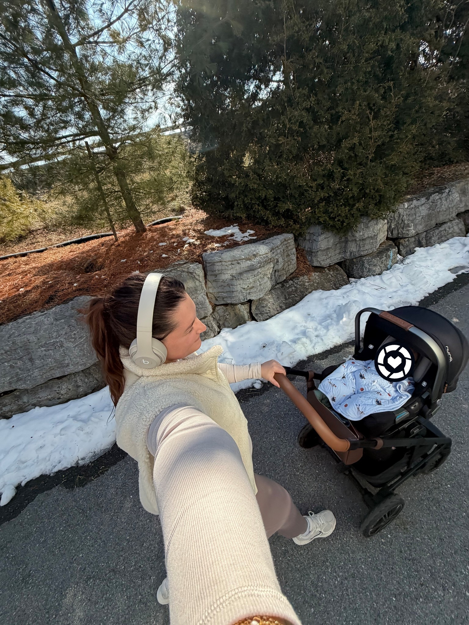 walking weather is back !!!!! 🏃🏻‍♀️
Vest: medium
Shirt: medium
Leggings: medium long 
Shoes: linked similar styles, I couldn’t find them anywhere !

#LTKfitnessgoals #LTKmomlife #LTKootd