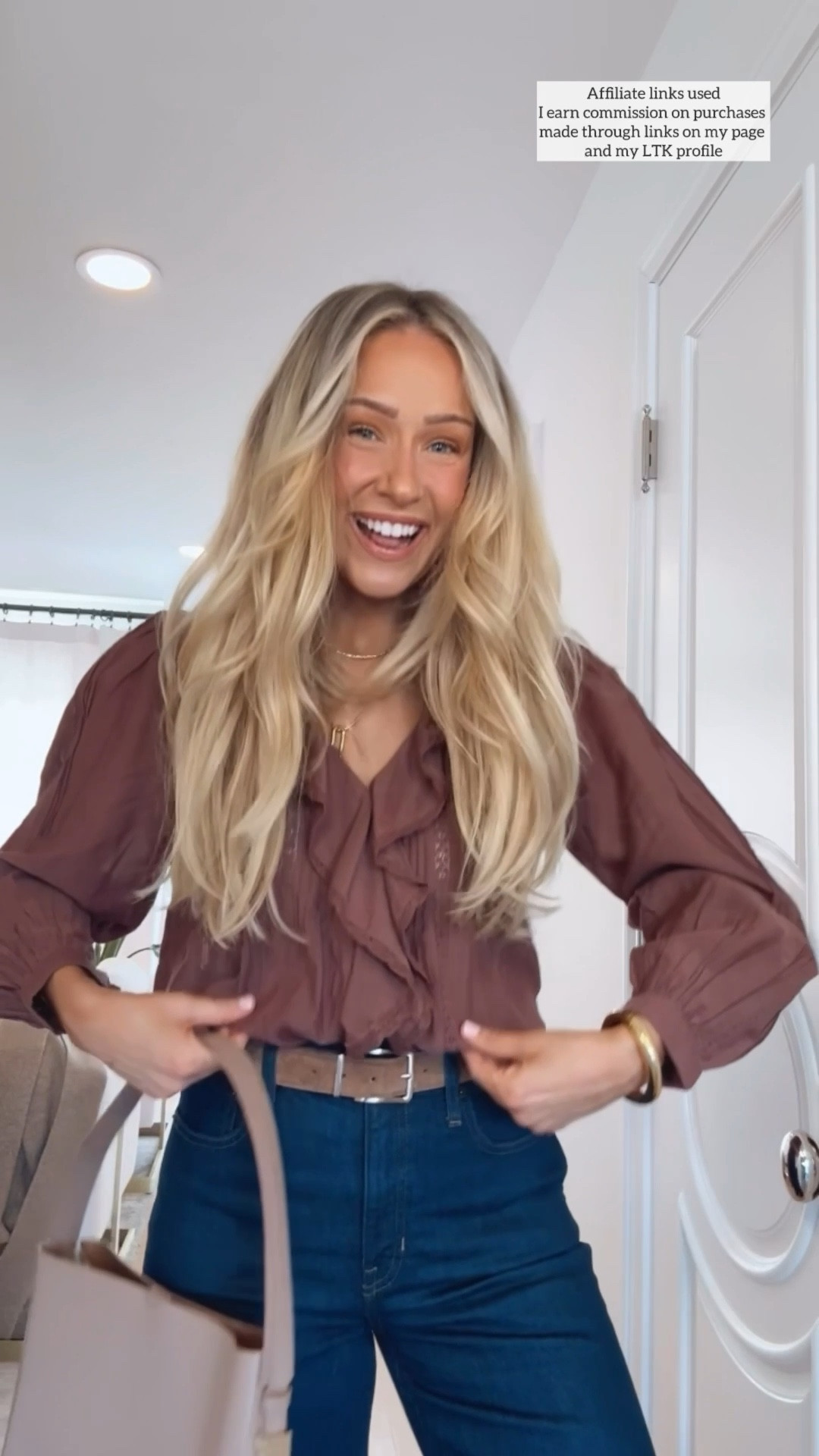 Pretty top and jeans outfit spring 

Madewell top
J.Crew jeans
Easy style 