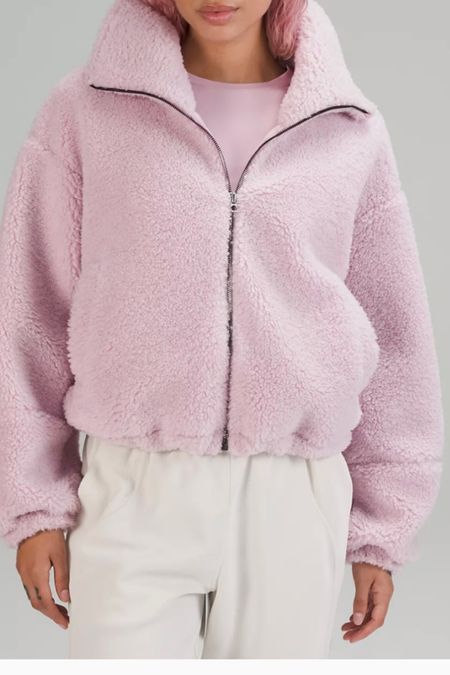 Lululemon pink fleece 

#LTKunder100 #LTKHoliday #LTKstyletip