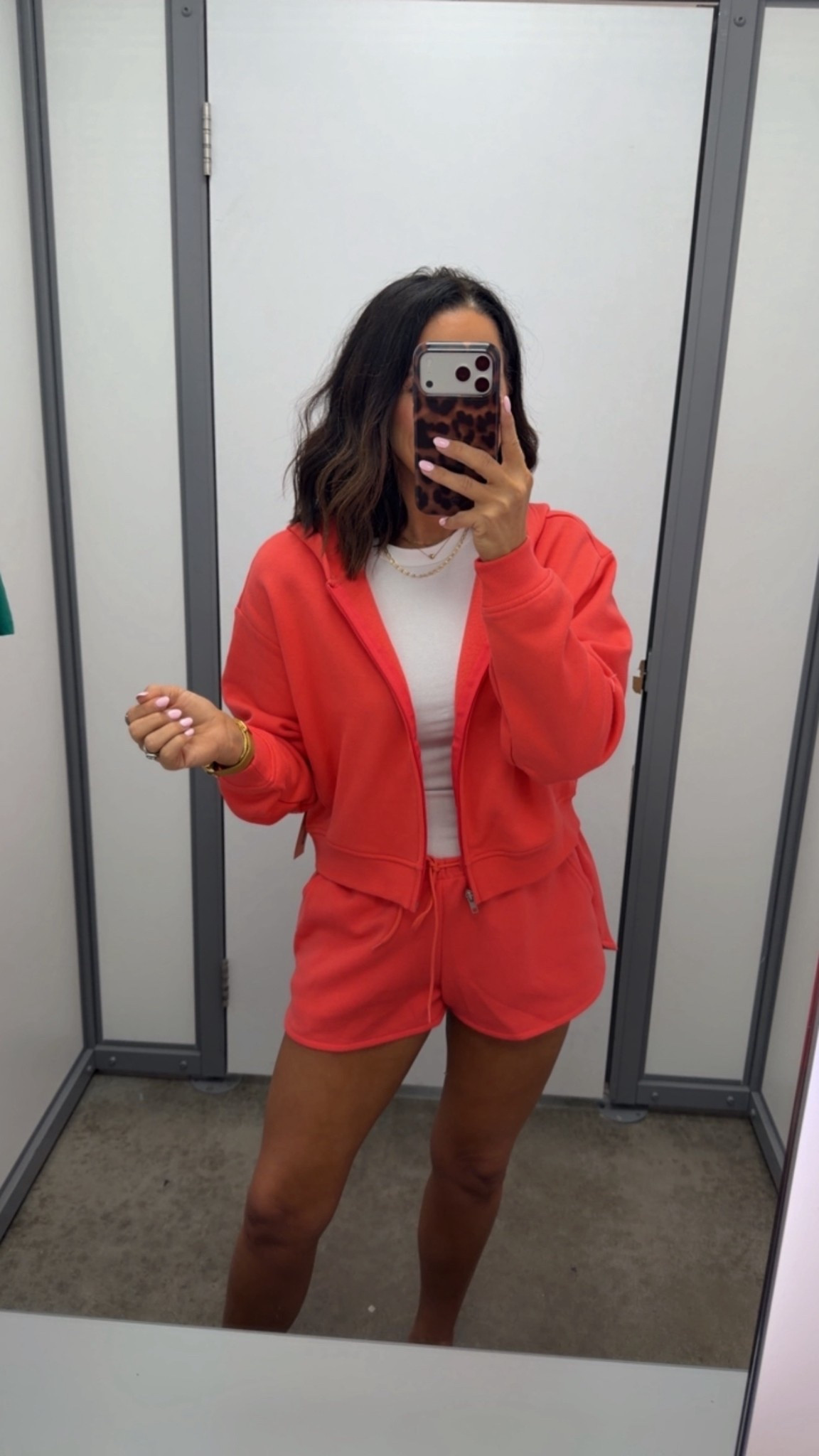 THIS COLOR😍

@Walmart 

Wearing XS!

coral color lounge set walmart fashion everyday wear spring lounge set spring shorts spring colors affordable fashionn