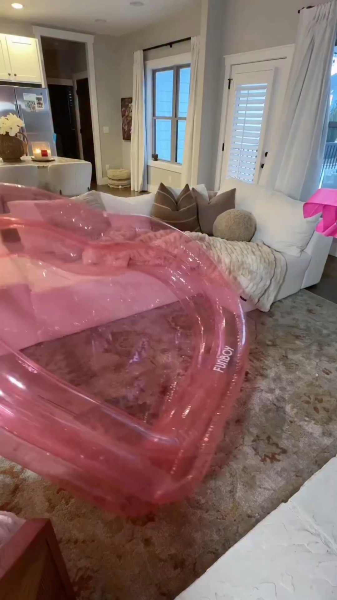 COMMENT LOVE💗♥️ I’ll send everything we used here! It was the best night and the kids loved watching Zootopia in their big heart! The snacks were a huge hit too!! It’s never too late to create fun memories, especially for Valentine’s Day! Hope you love this idea! The banners are my fav too. Sending so much love your way! https://liketk.it/5RfG2 #valentinesday