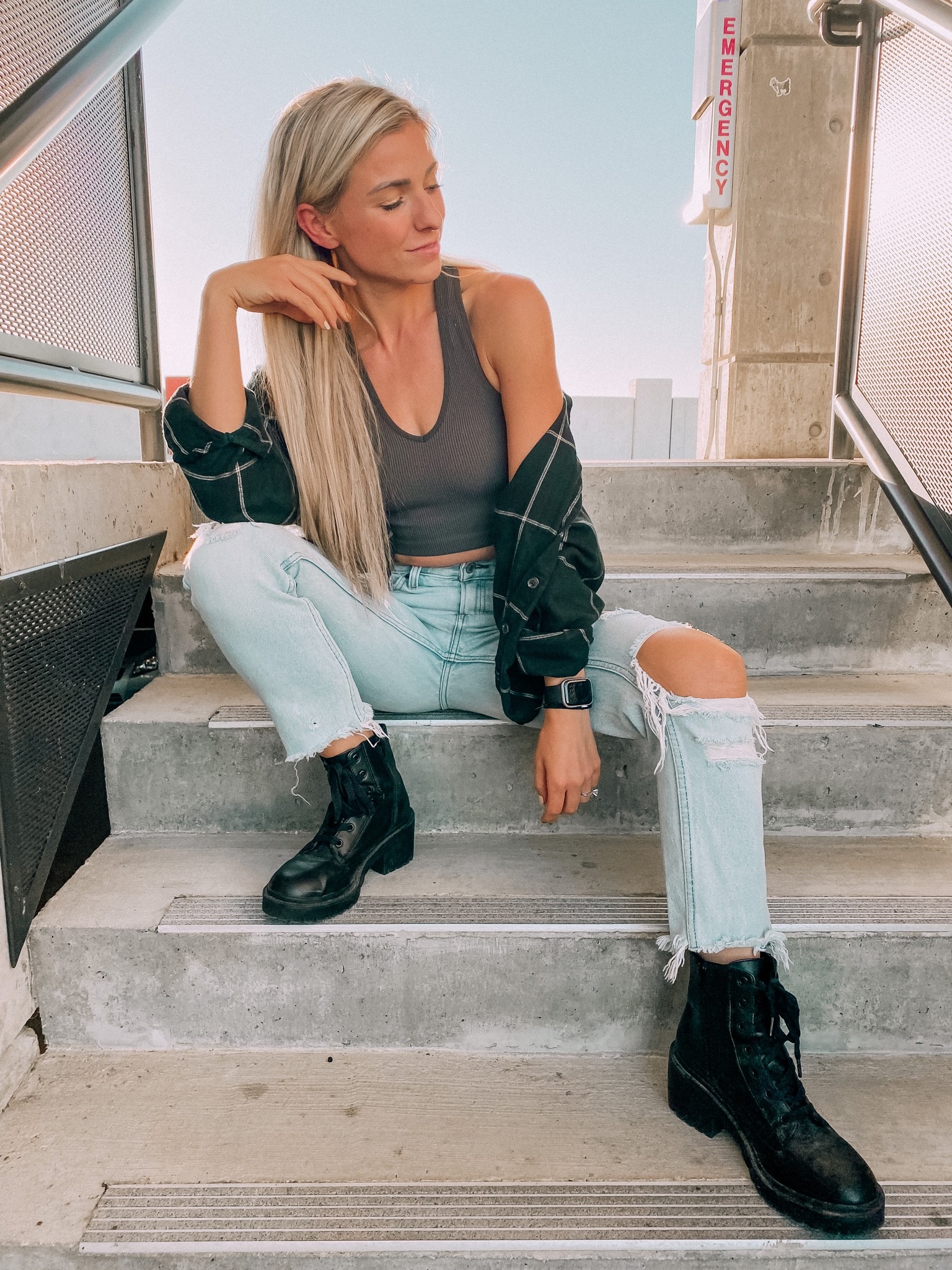 Fall Vibes🍂 Love a good comfy look with a flannel button-up. Brami from Declan + Crew🤍 #flannel #momjeans 

#LTKunder50 #LTKfit #LTKstyletip