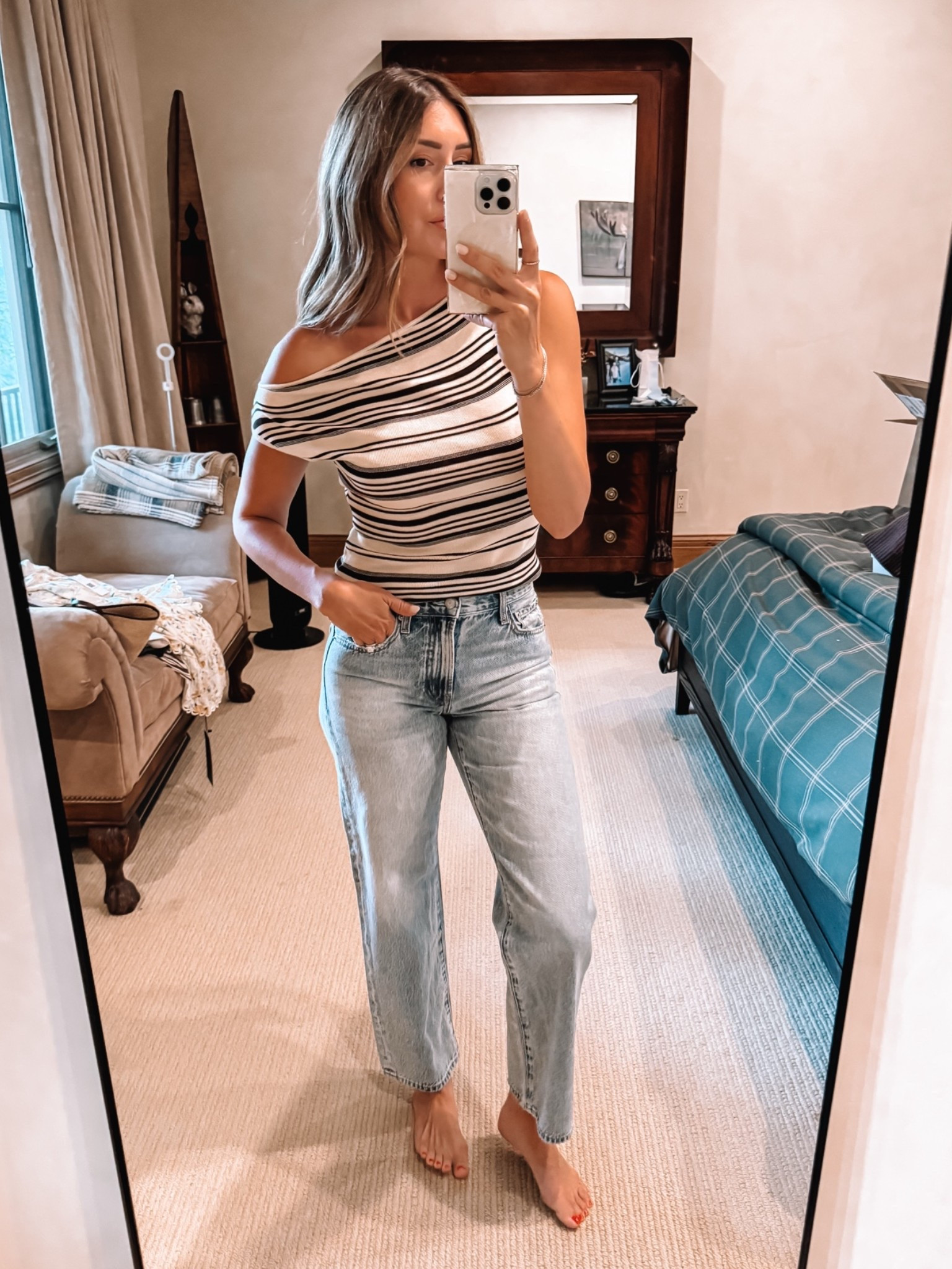 Medium in top, size 26 in jeans

#LTKootd