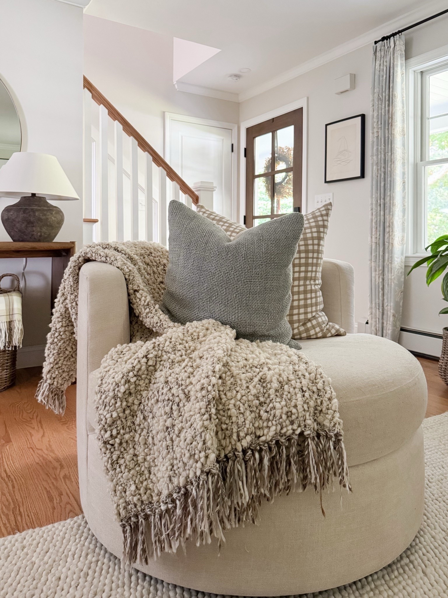 Coastal Living Room Accent Chair

Accent chair, coastal home decor finds, Pottery Barn, side table, throw pillows, throw blanket, coastal home, home decor, Sherricalnanhome

#LTKStyleTip #LTKHome