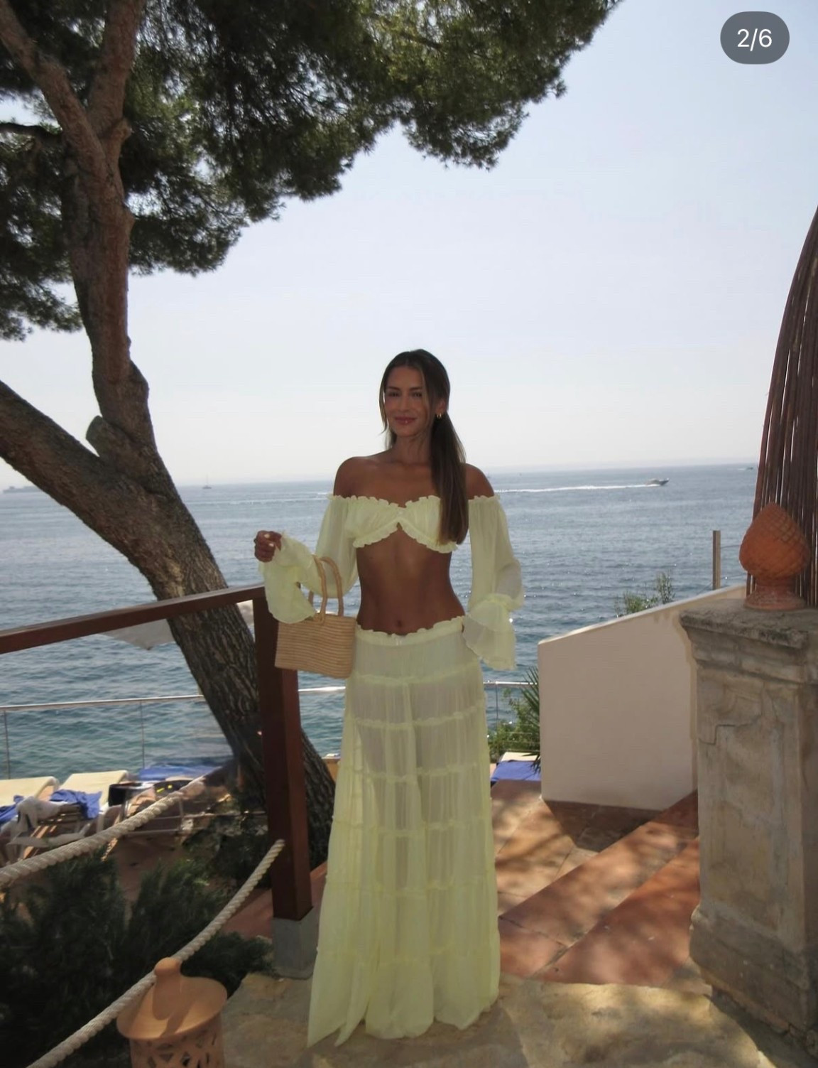 another cute outfit that I’d wear again this season! 