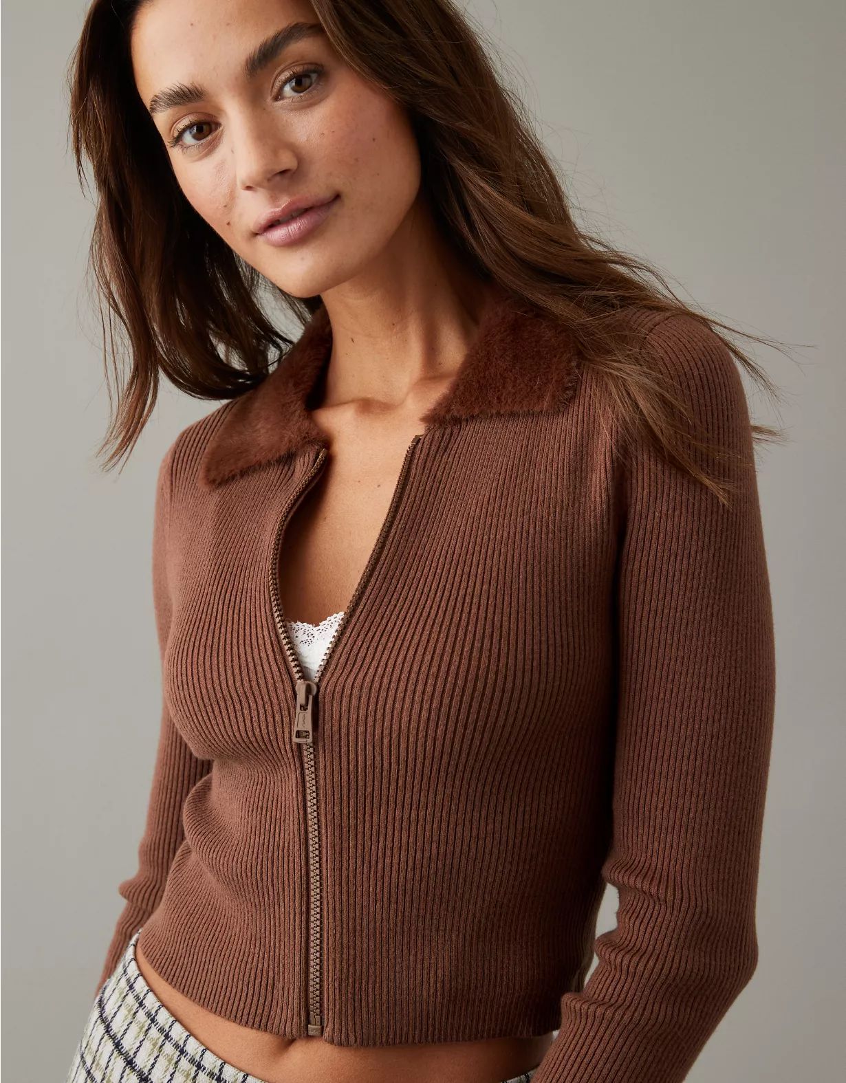 AE Cropped Eyelash-Collar Full-Zip Sweater | American Eagle Outfitters (US & CA)