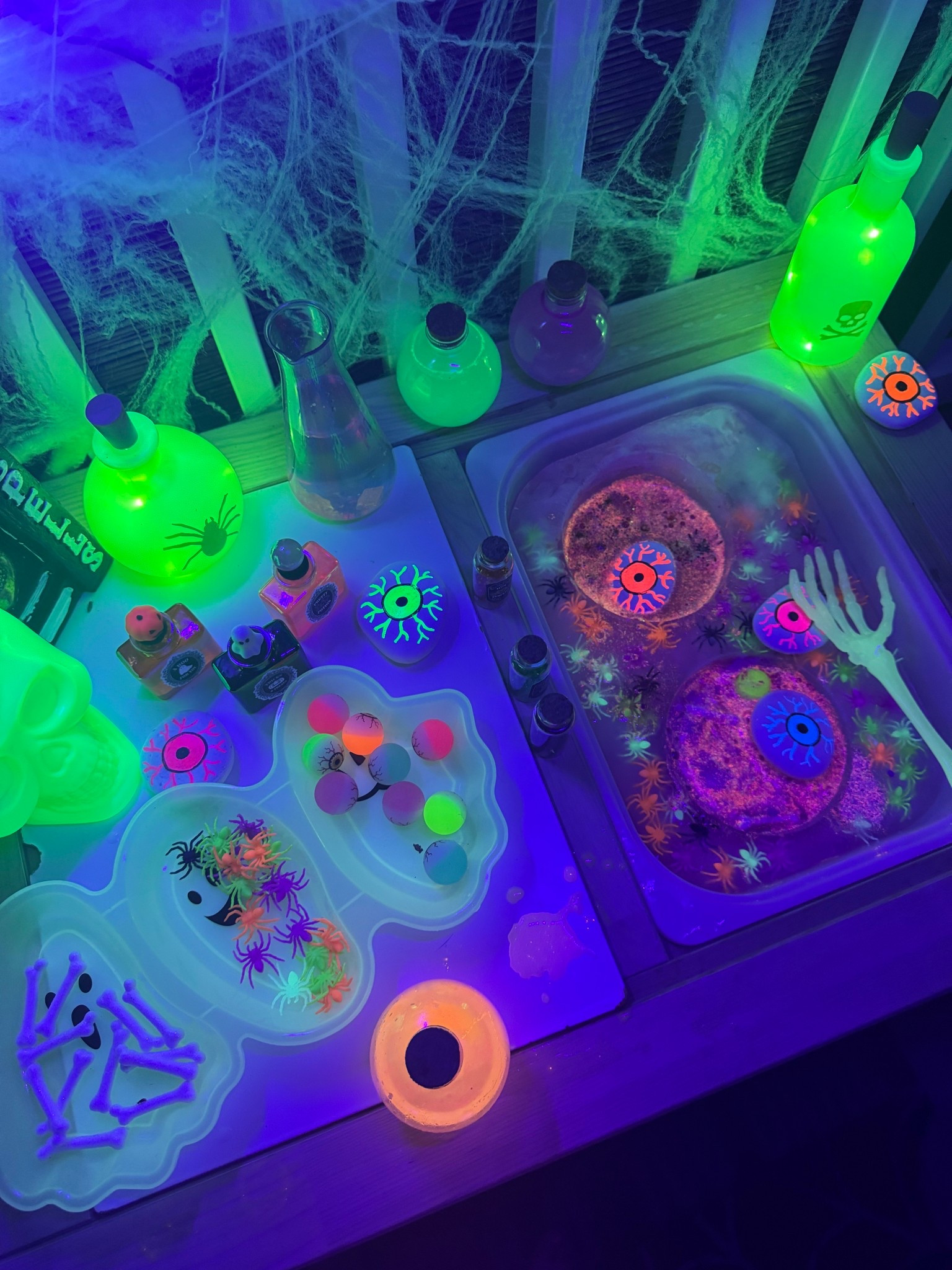 SPOOKY GLOW POTIONS ✨🧪

#LTKSeasonal #LTKHalloween #LTKKids