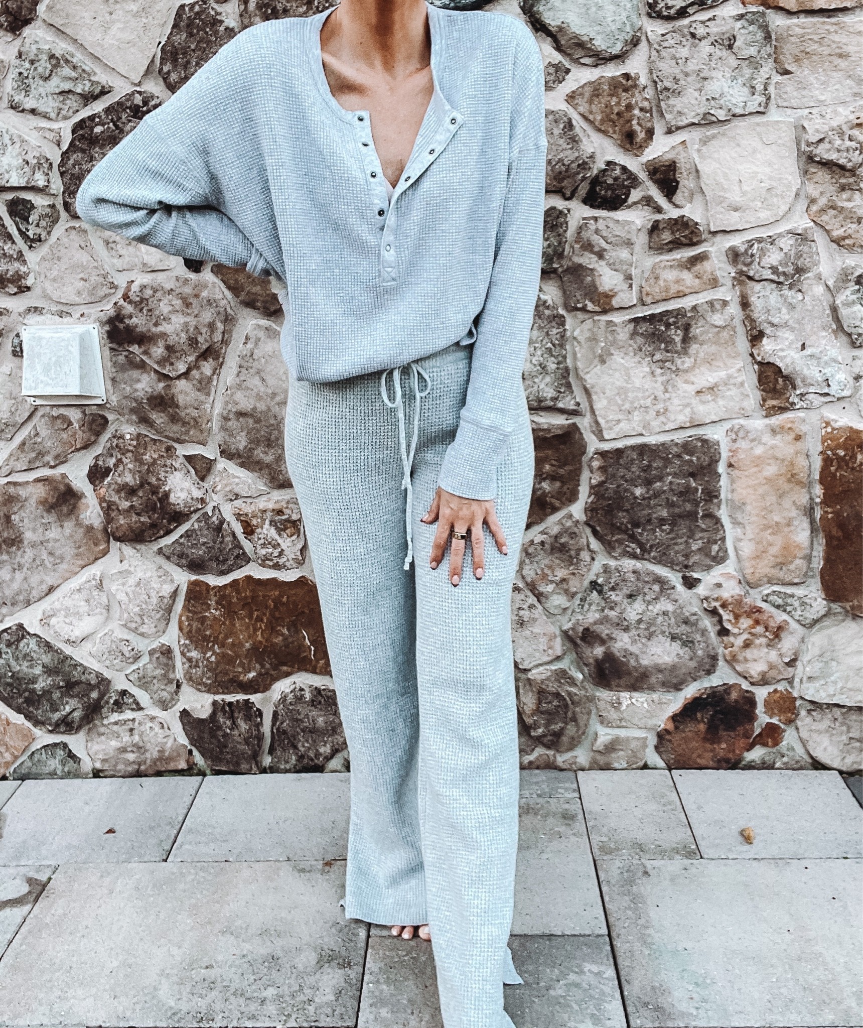 Aerie finds! All on sale 🙌🏼 Wearing M in henley top and XS in flare pants. Both are so comfy for fall fashion looks 🍁

#aerie #comfyoutfits #cozy #falloutfits #angelalanter

#LTKSeasonal #LTKsalealert #LTKSale