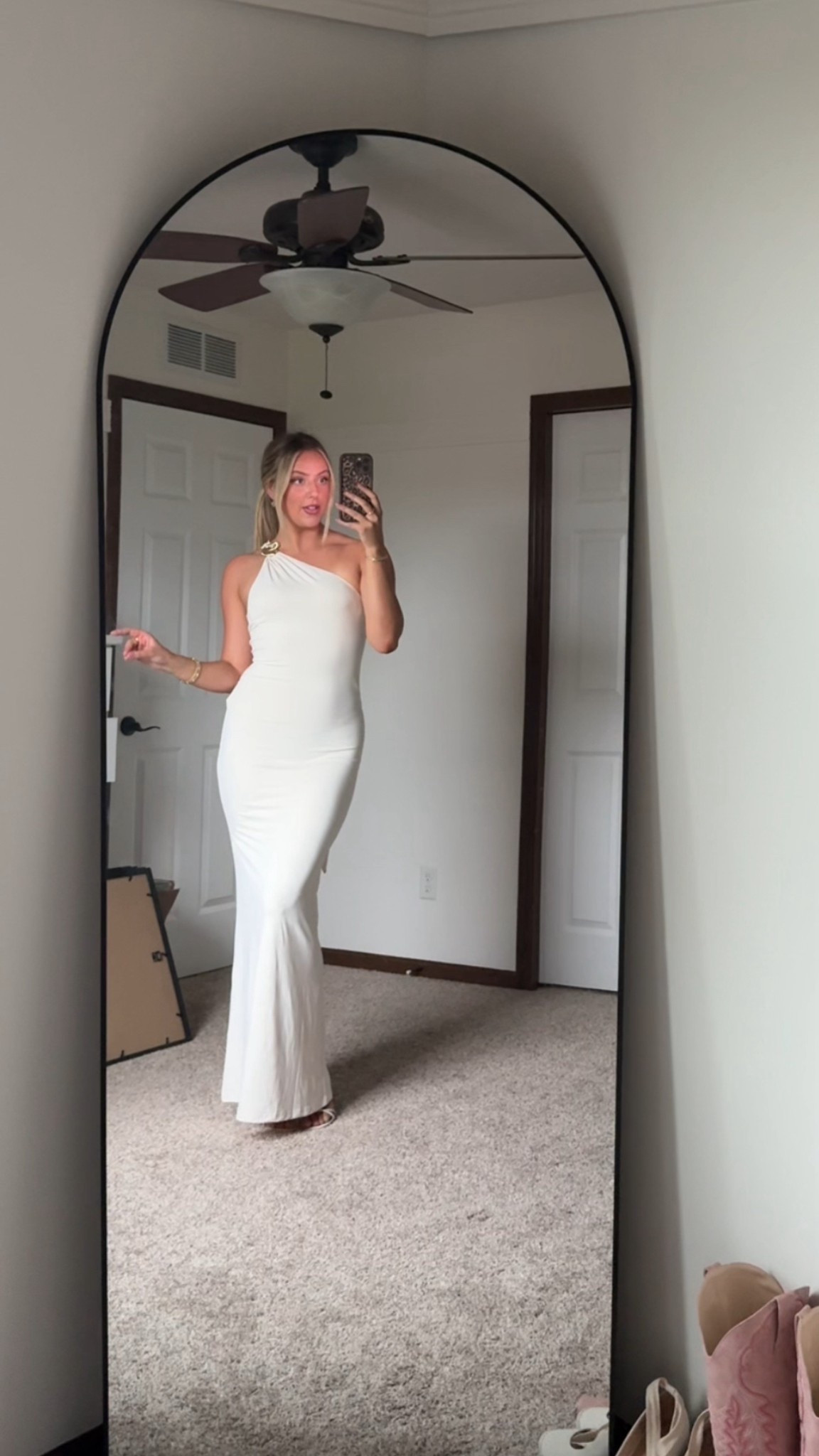 Infinity Maxi Dress🤍 Peppermayo size US 4 perfect for vacation with the little shell 🐚

#LTKStyleTip #LTKTravel #LTKBeauty