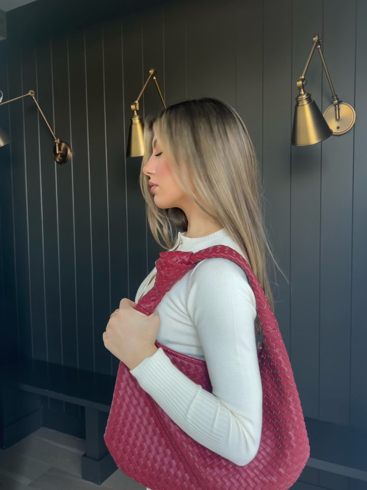 The perfect high quality everyday bag - a great way to add a pop of color to your outfits

#LTKstyletip #LTKitbag