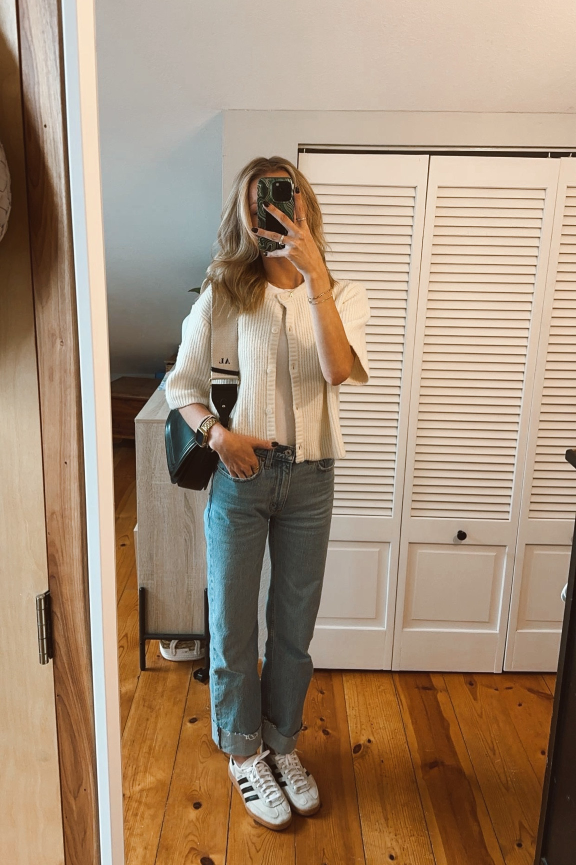 Size small cardigan!


Fall outfits, cardigan outfit, autumn outfit, outfit ideas

#LTKFindsUnder50 #LTKStyleTip #LTKFallSale