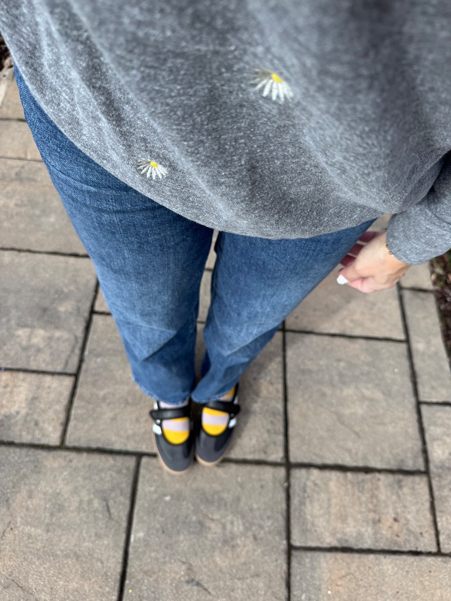 My Monday morning Mom outfit 🌼 sweatshirt is super old Anthro, jeans are Frame, Mary Jane sneakers are Adidas. 

#LTKOver40 #LTKmomlife #LTKSeasonal