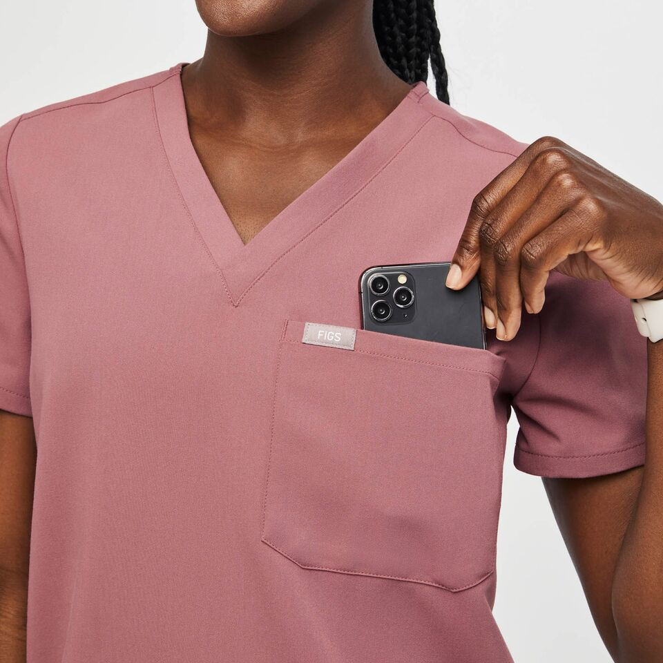 Women's Catarina One-Pocket Scrub Top - Mauve · FIGS | FIGS
