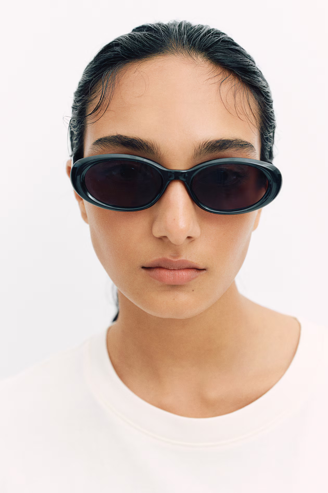 Oval sunglasses | H&M (UK, MY, IN, SG, PH, TW, HK)
