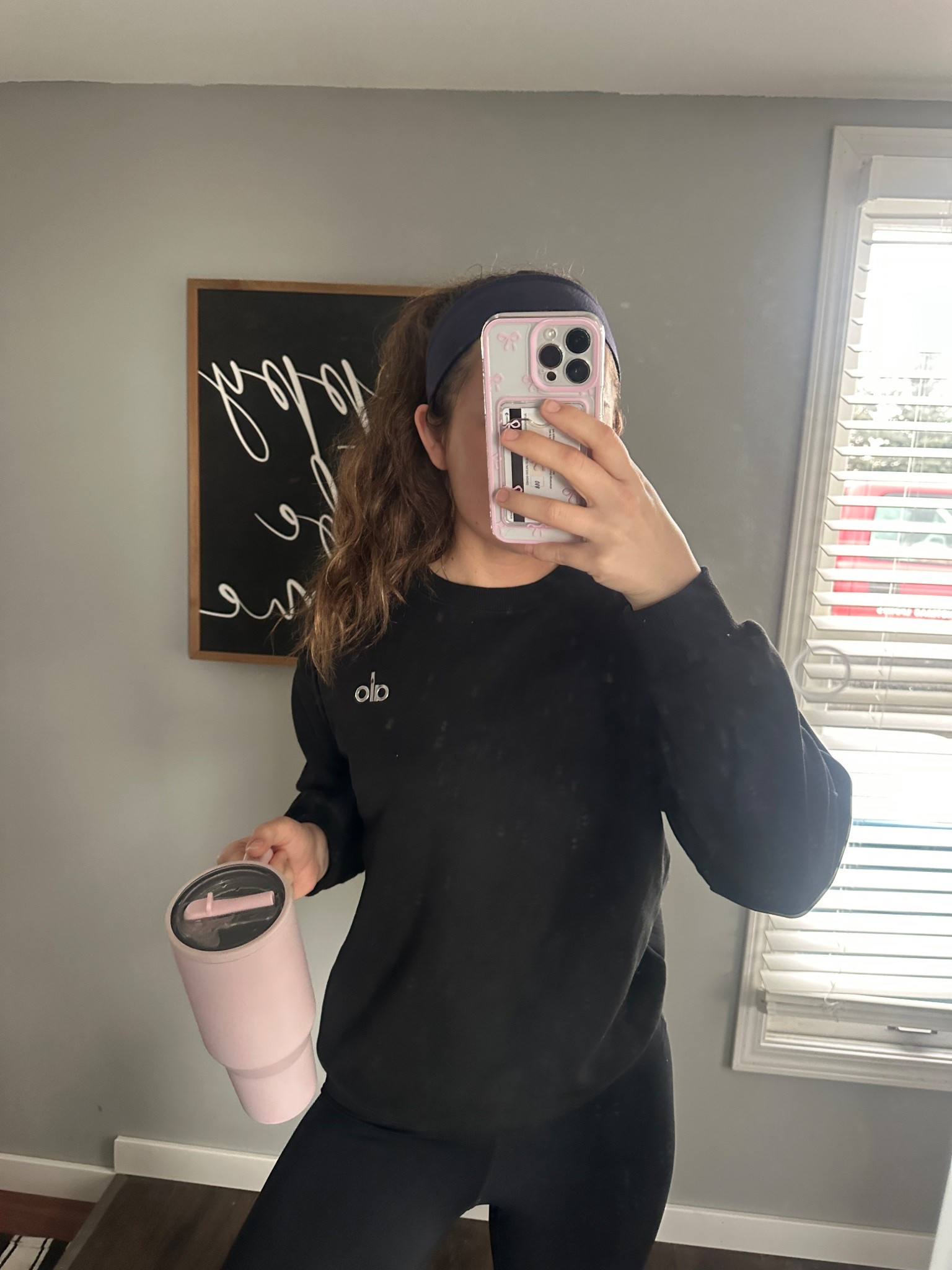 workout // alo // water bottle