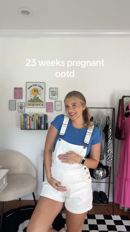 23 weeks pregnant outfit: bump friendly outfit 

#LTKbump