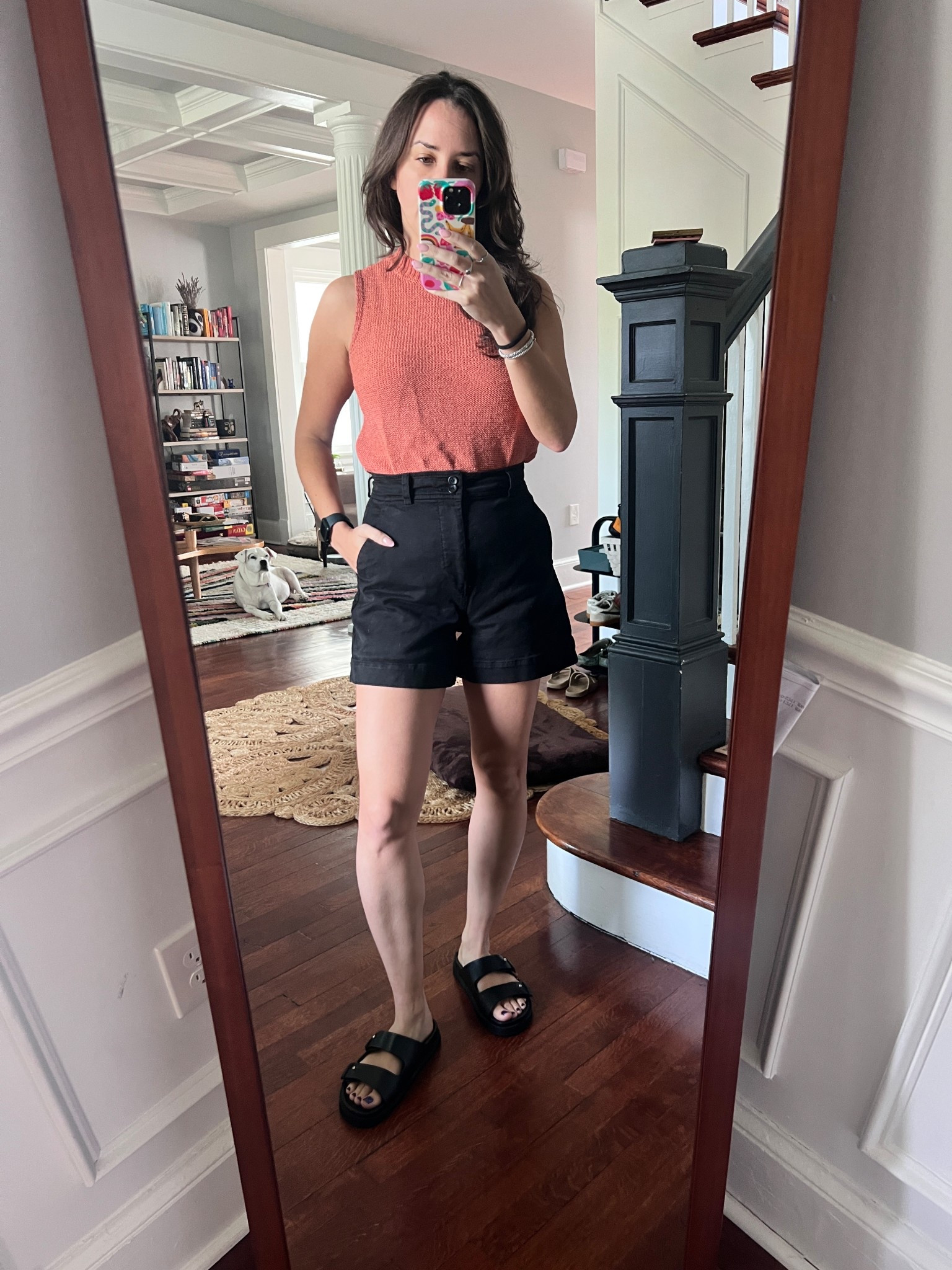 Spring style. Summer style. Black shorts. Black canvas shorts. Leather sandals. Black leather sandals. Leather slides. Jenni Kayne Hutton. Sandals. Outfit. Spring outfit.

#LTKStyleTip #LTKFindsUnder100 #LTKSaleAlert