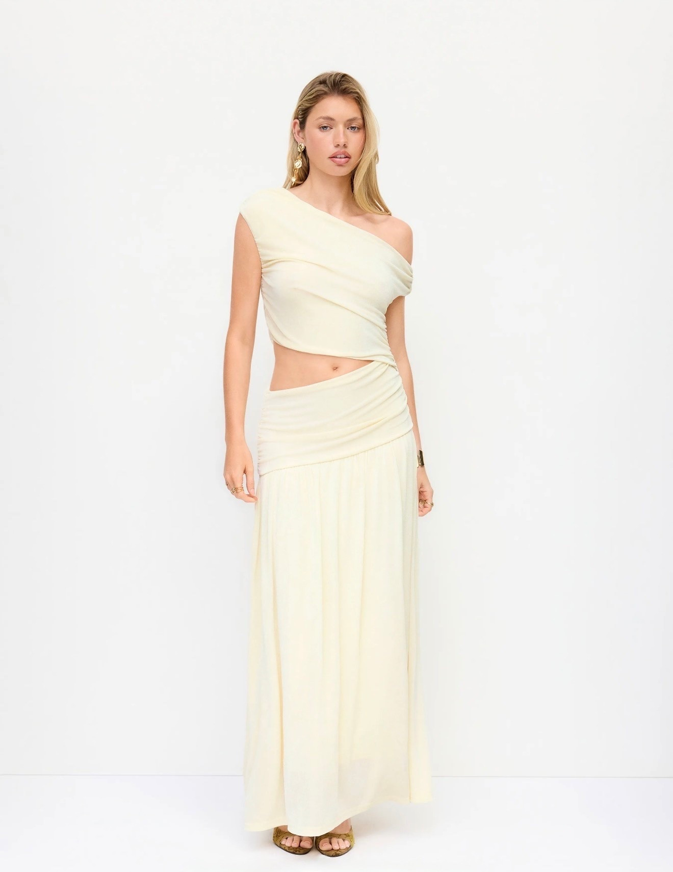 vacation outfits beach

ASYMMETRICAL NECK RUCHED WAIST CUTOU @CIDER 

#summer #outfit #dress #vacation

#LTKSeasonal #LTKOver40 #LTKPetite