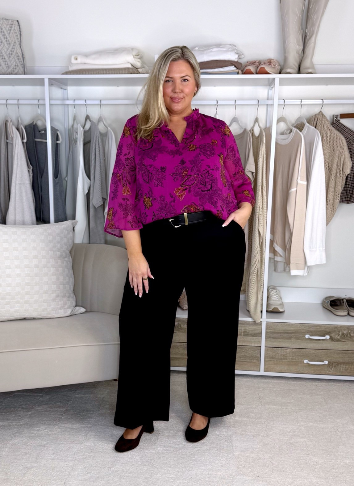NYM LB try on! Wearing a size 22 in the trousers I like to take a size up! Wearing a size 20 in the jeans! Wearing a size 18/20 in the tops! Plus size, outfit inspo, fall fashion, mom life, apron belly