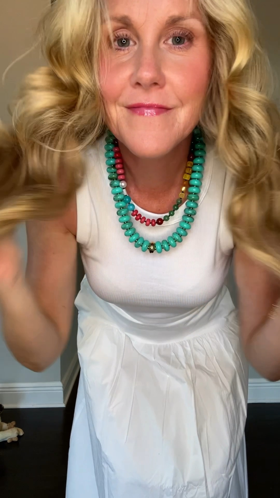 I love an all white outfit with pops of color and texture!  This look is simple, chic and comfortable!

#LTKgrwm #LTKmomlife #LTKOver40