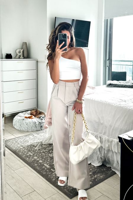 *Revolve Susana Monaco one shoulder crop top in size XS
*Abercrombie & Fitch Sloane
Tailored Pant in size 23 regular 


amazon purse
white top
crop tops
trousers 
trouser pants 
summer outfit 
travel outfit 
amazon fashion 


#LTKFindsUnder100 #LTKBeauty #LTKTravel