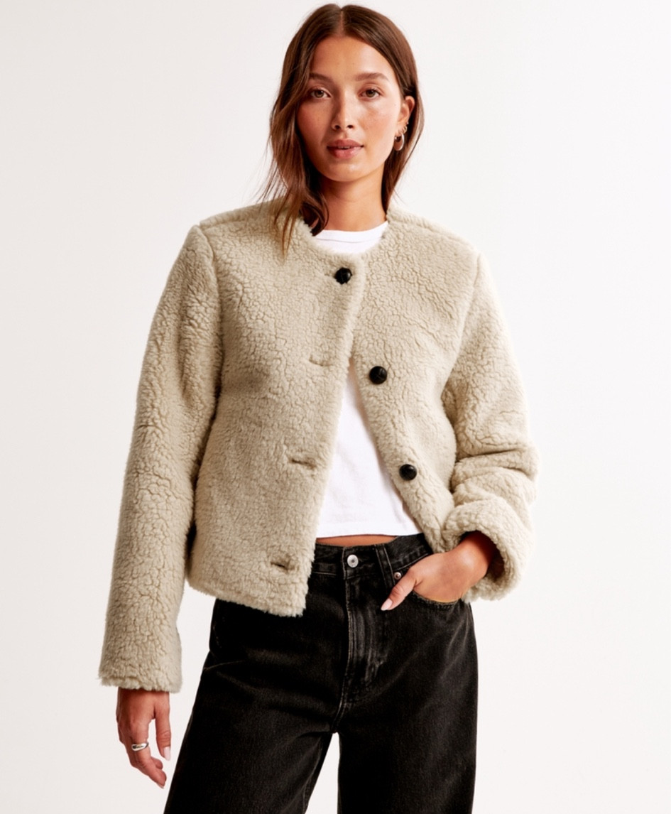 how cute is this sherpa jacket with the big buttons 😍😍 and it’s on sale 🥰

#LTKFallSale #LTKSaleAlert #LTKSeasonal
