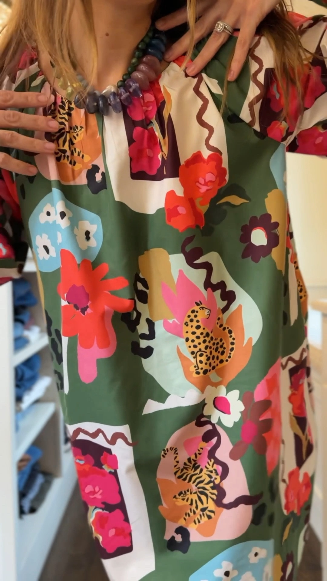 Super fun, loose shift dress. Love the snap button detail - genius! 