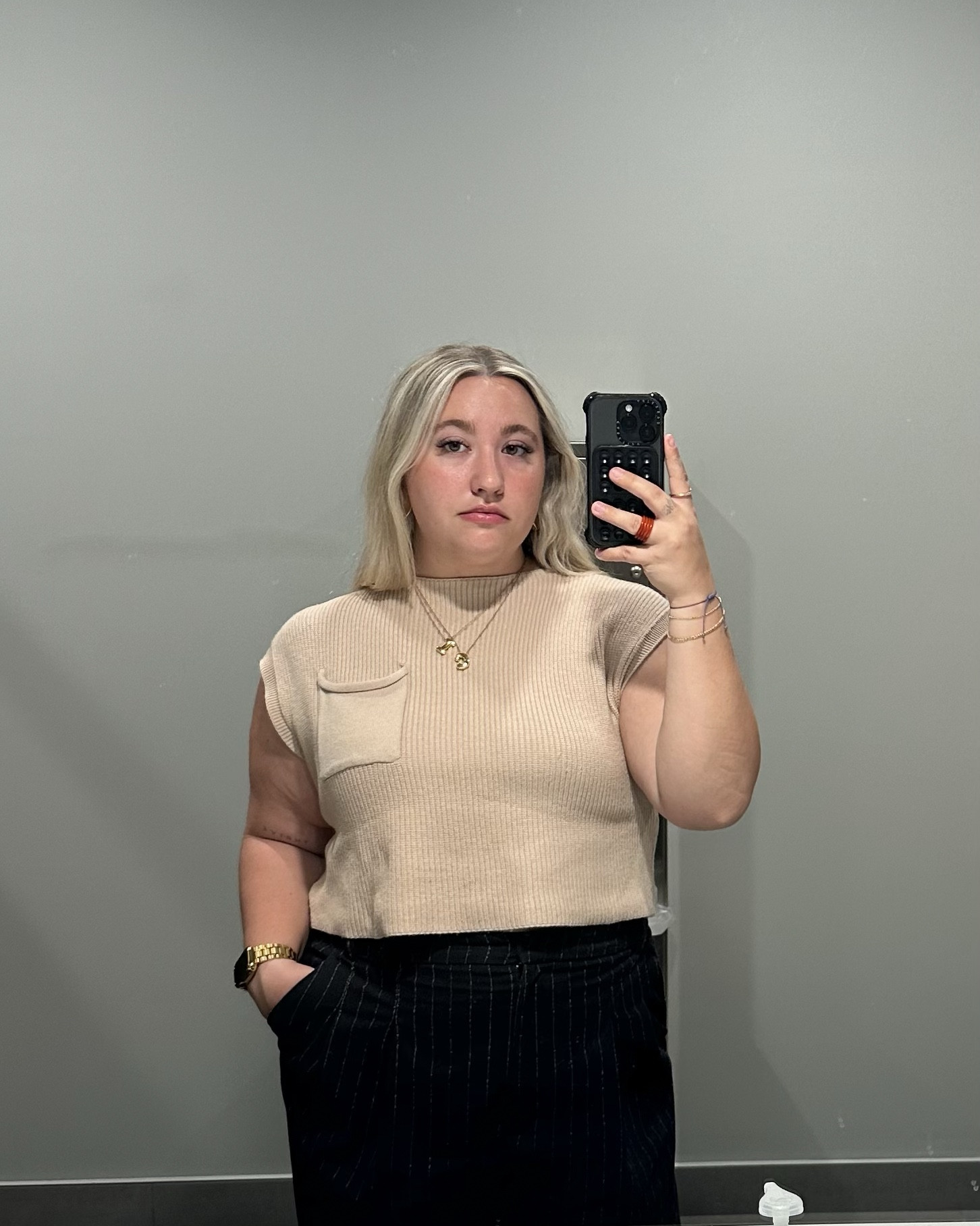 OOTD WORK EDITION 👩🏼‍💻 pretty much 85% of my things on my person are Amazon or H&M! Linked everything I could #amazonfashion #h&m

#LTKWorkwear #LTKMidsize #LTKFindsUnder50