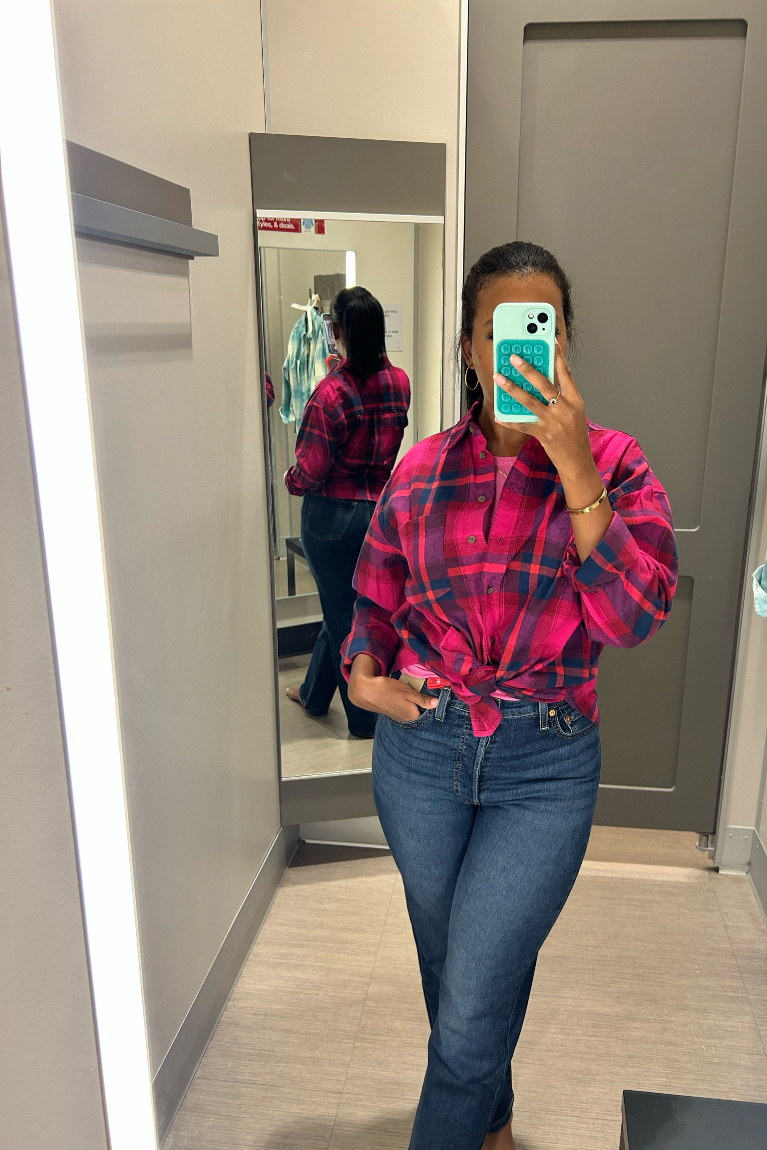 Flannel top - wearing size S
Levi’s jeans - wearing size 29
Fall outfit #falloutfit #gingham gingham

#LTKFamily #LTKStyleTip #LTKFallSale