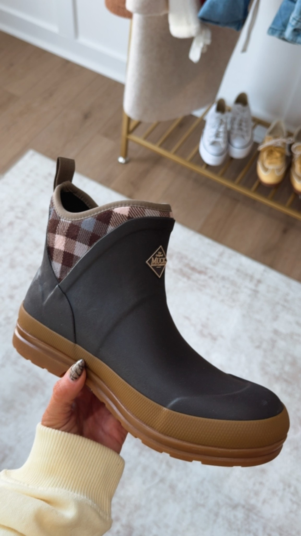 Perfect Fall Boot. Run whole size so if in between sizes size down unless going to wear thick socks with them then size up

#LTKSeasonal #LTKdayinmylife #LTKootd