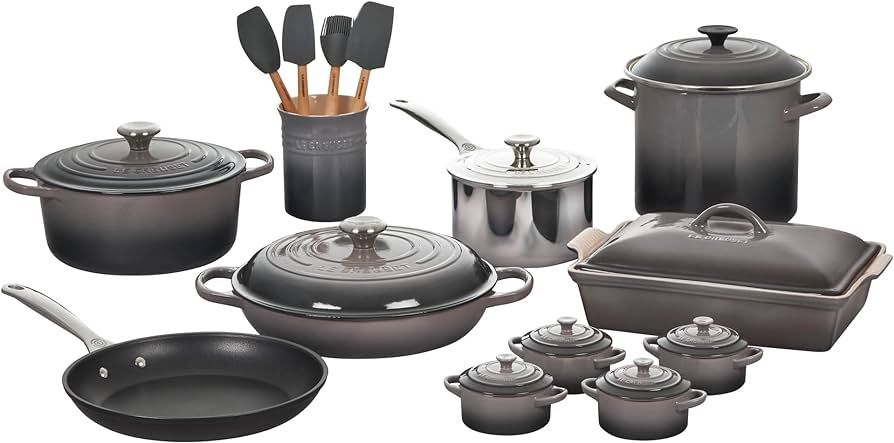 Le Creuset 20 Piece Mixed Material Set, Oyster | Amazon (US)